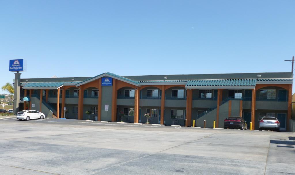 Americas Best Value Inn Corona Extérieur photo