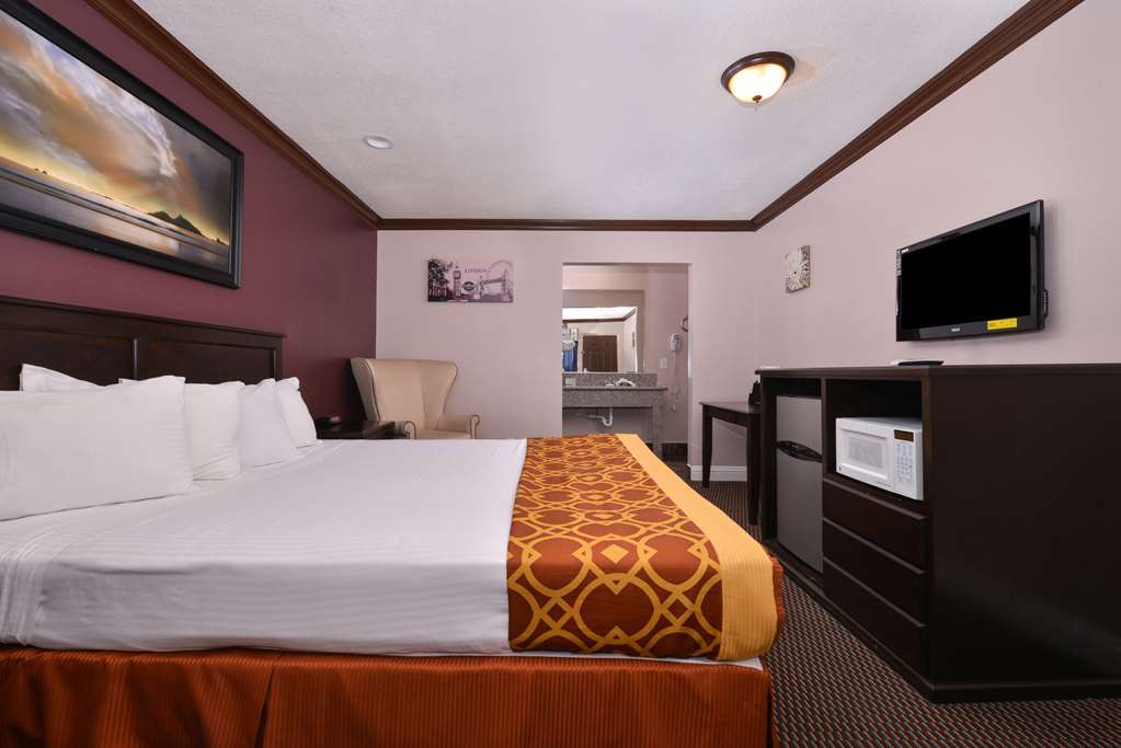 Americas Best Value Inn Corona Chambre photo