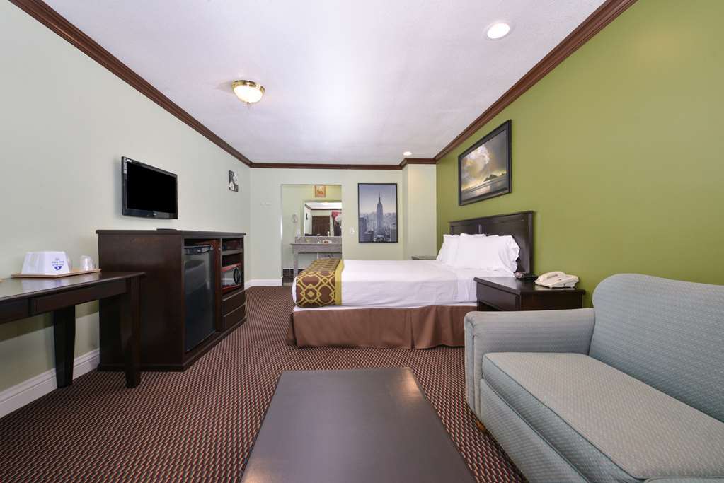 Americas Best Value Inn Corona Chambre photo